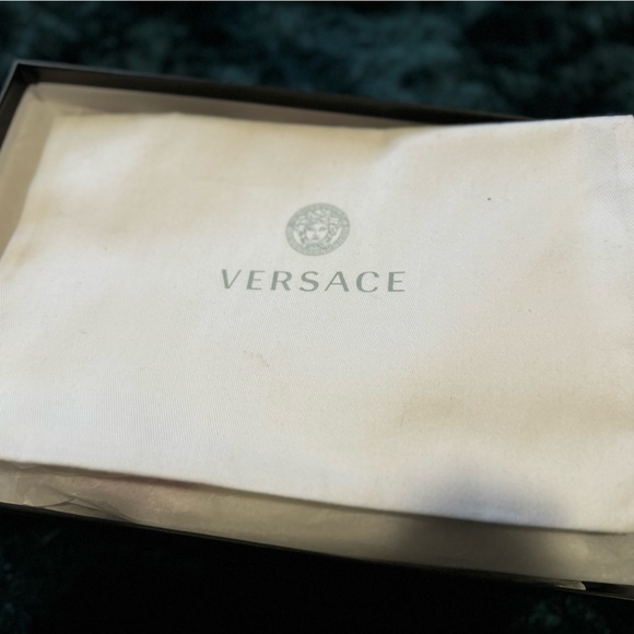 Versace Medusa Heels NWT *Sold Out Online* - Picture 10 of 11